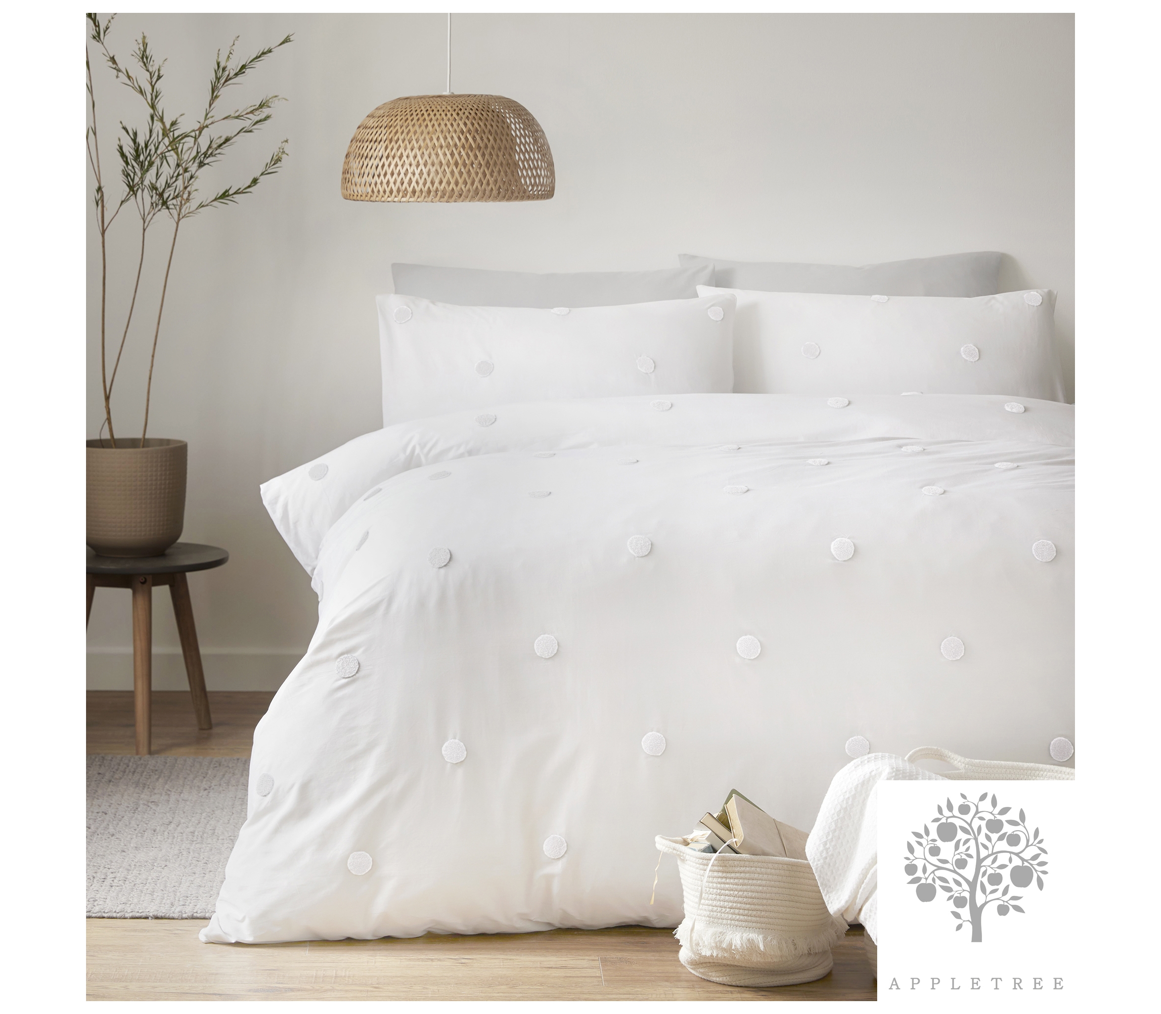 Appletree Signature Dot Garden White Duvet Cover Set J
