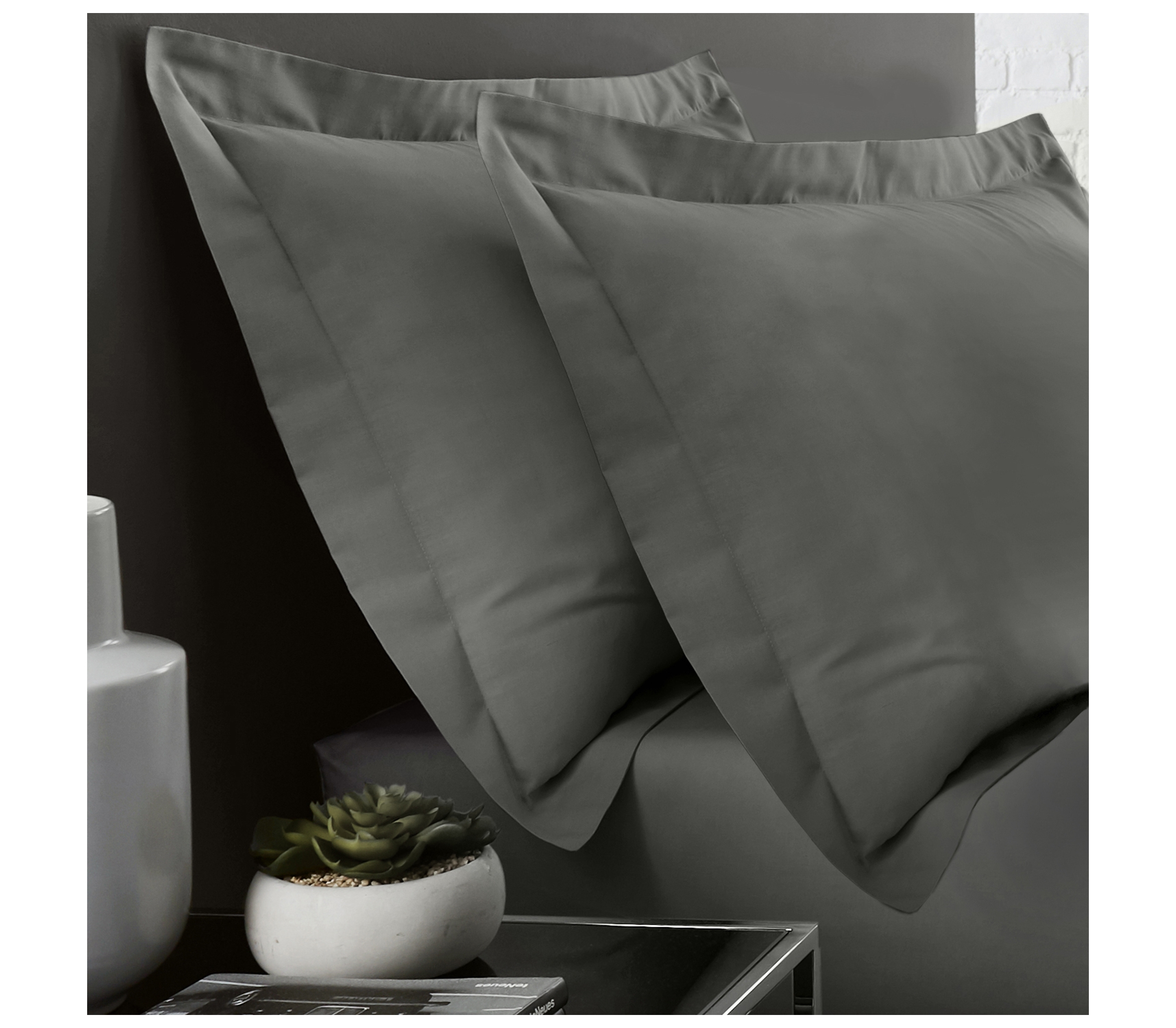 Serene Plain Dye Charcoal Oxford Pillowcase (Twin Pack) J Rosenthal & Son