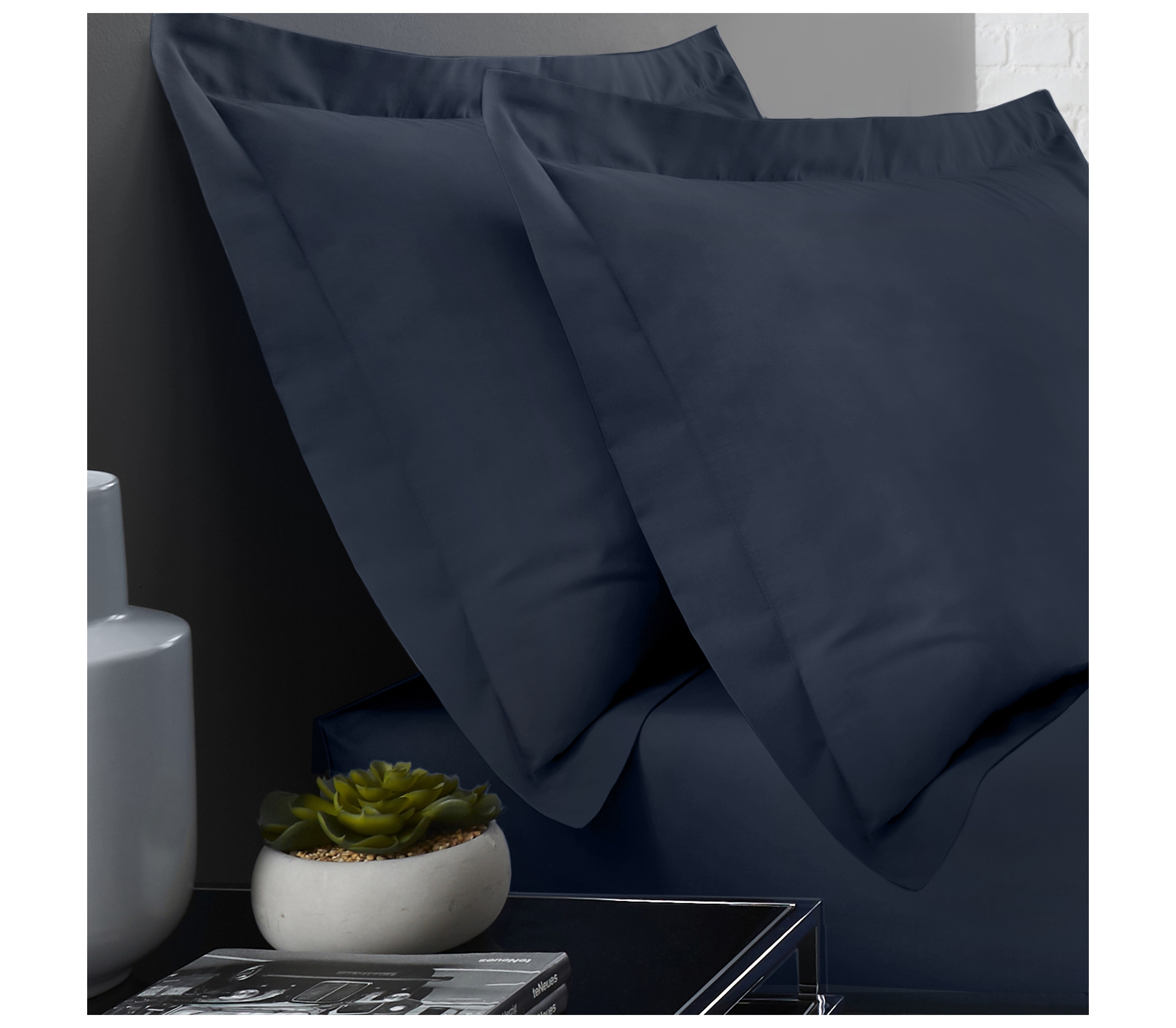 Serene Plain Dye Navy Oxford Pillowcase (Twin Pack) J Rosenthal