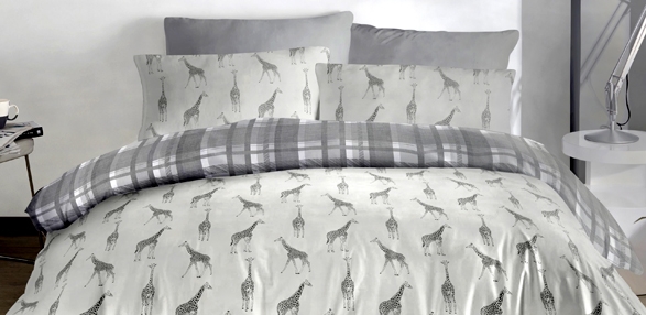 Giraffe - Charcoal Bedding