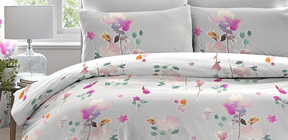 Jessica - Pink Bedding