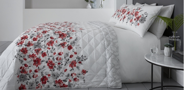 Gabriella Red Bedspread