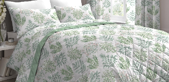 Dreams & Drapes EMILY Green Ferns Easy Care Bedding & Pencil Pleat Curtains 