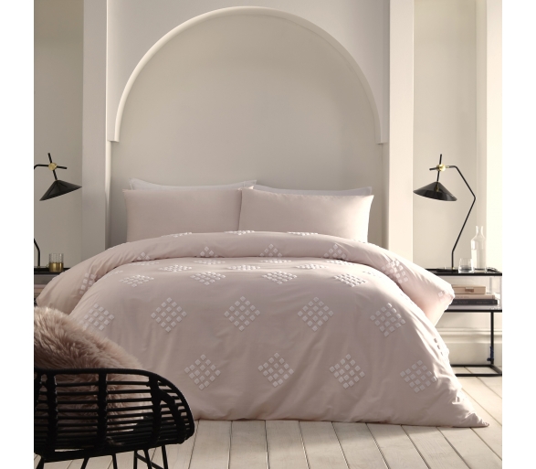 Diamond Tuft - Blush/White Bedding