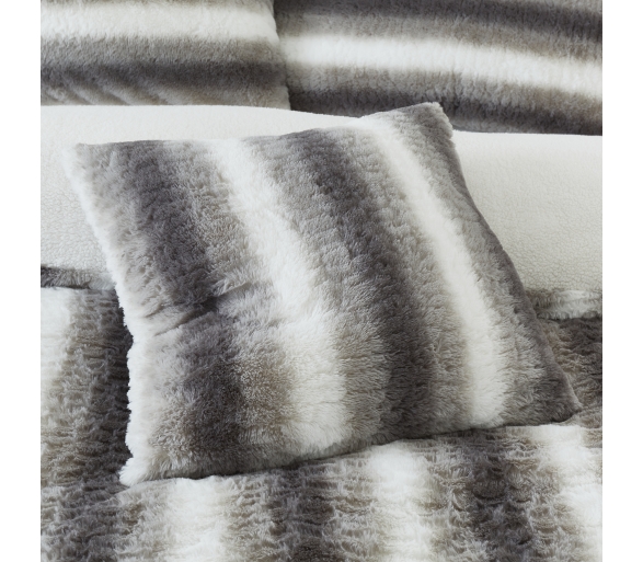 Mae - Silver Filled Cushion