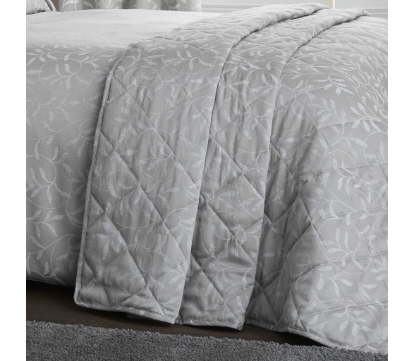 Alexa Silver - Bedspread
