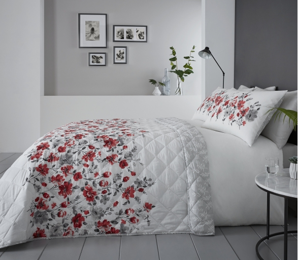 Gabriella Red Bedspread