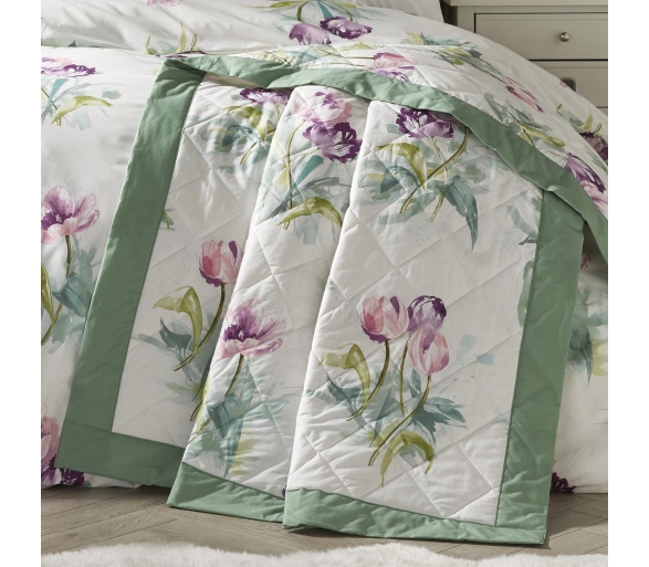 Macy - Pink Bedspread